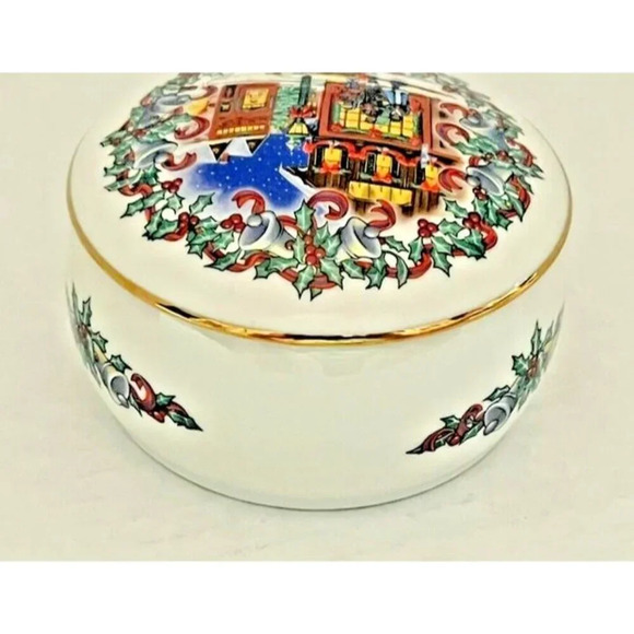 Melodies of Christmas‎ Heritage House 1992 Silver Bells Dickens Round Music Box - Picture 3 of 5